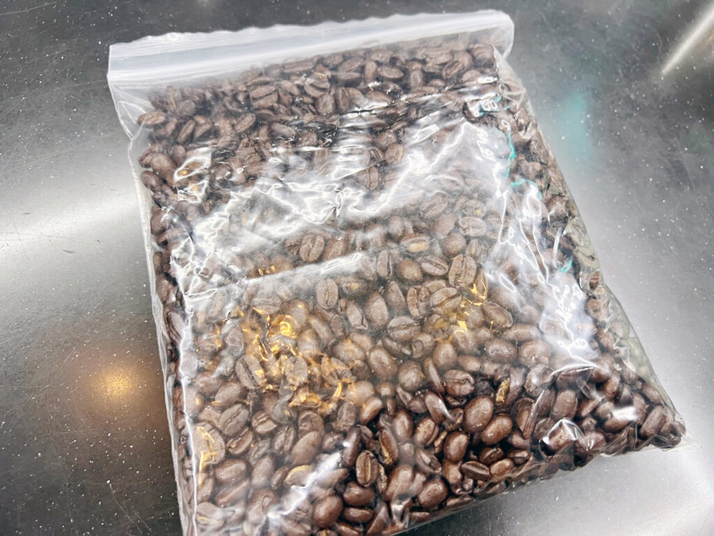 바리스타자격증 로스팅 완료 원두 포장