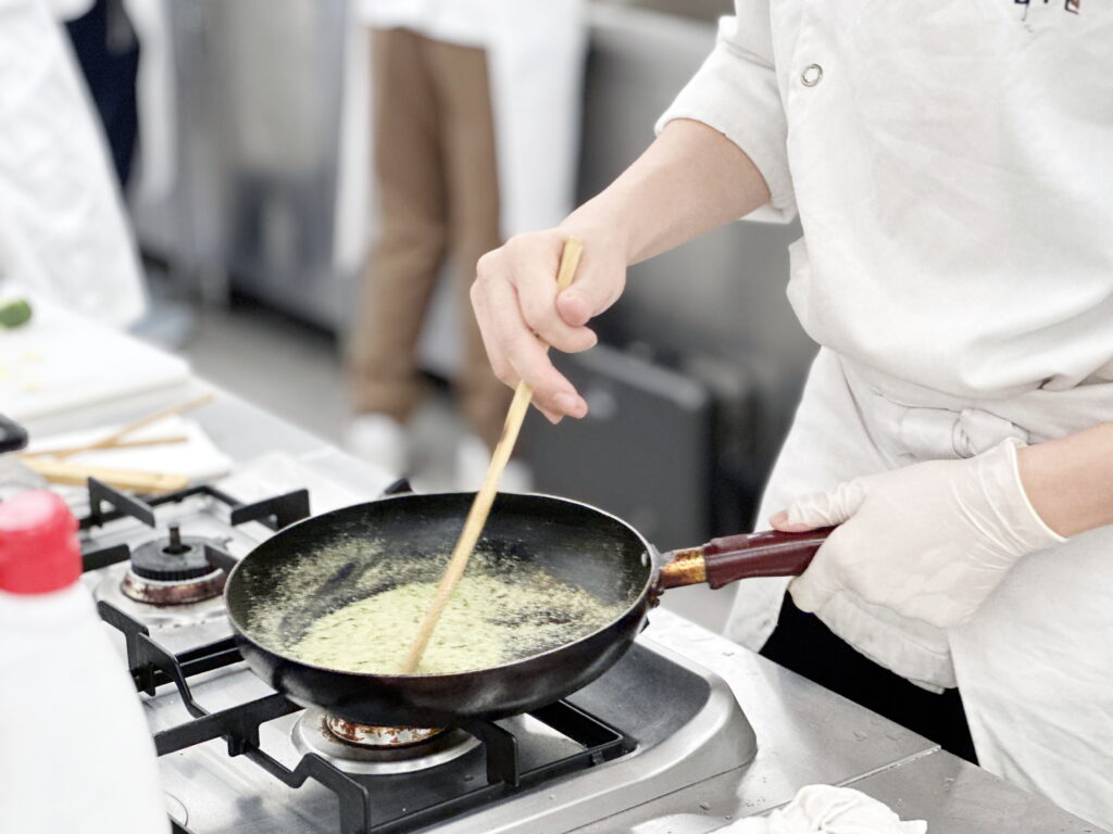 요리입시학원 양갈비스테이크 실습