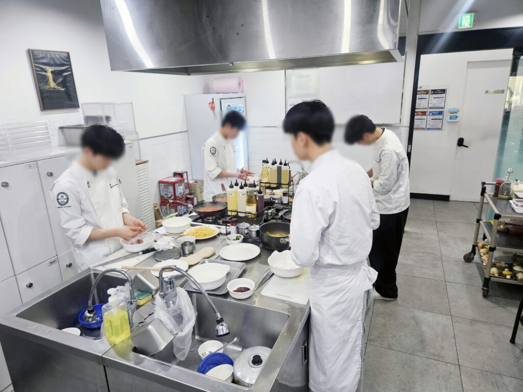 영쉐프 과정 미트볼 파스타 조리 모습