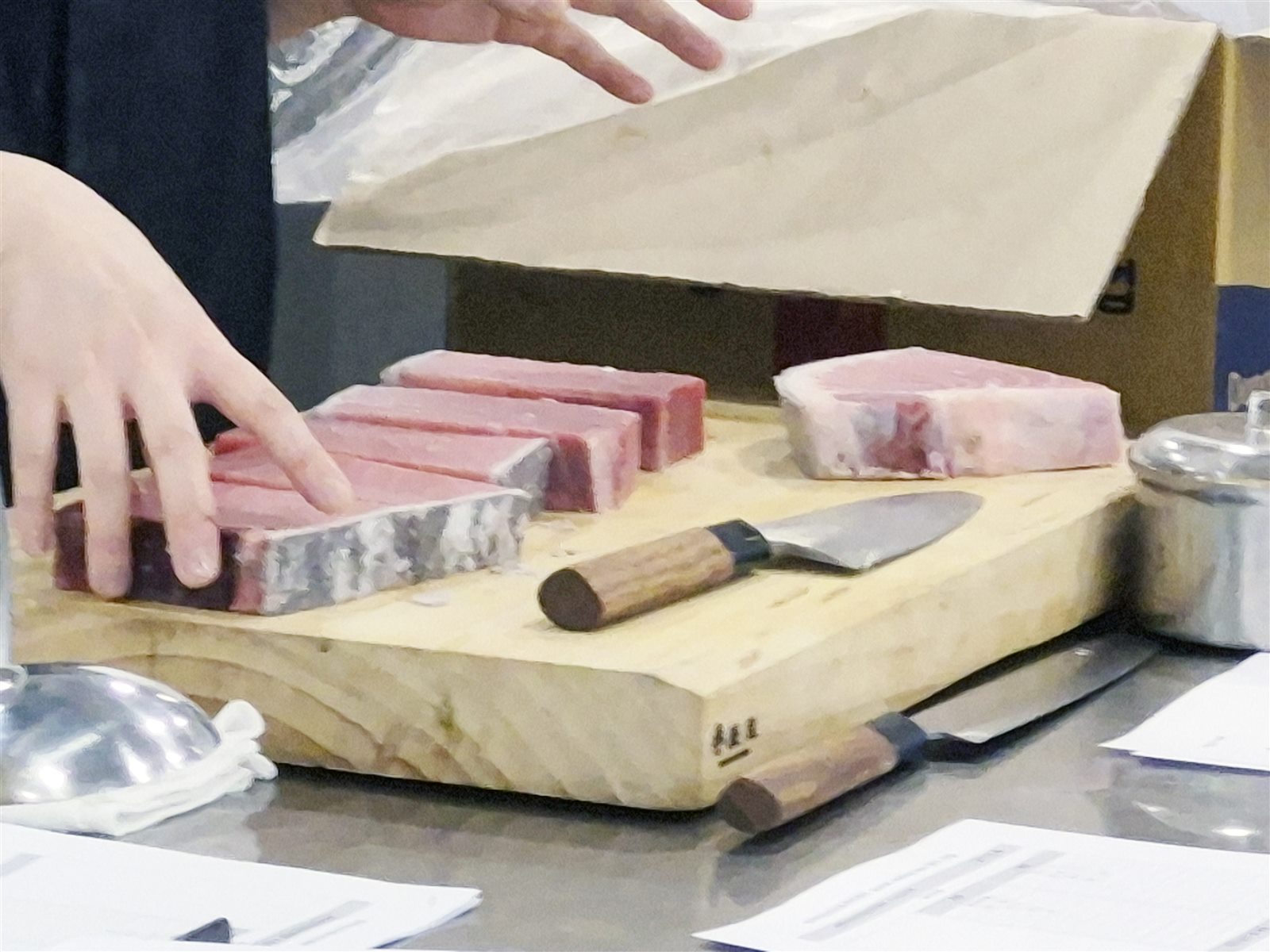 참치 아카미와 지방 부위 손질 실습